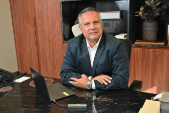 Elmar Juan Passos Varjão Bomfim apresenta critérios técnicos para priorizar investimentos com maior retorno social, garantindo decisões mais eficientes e responsáveis.