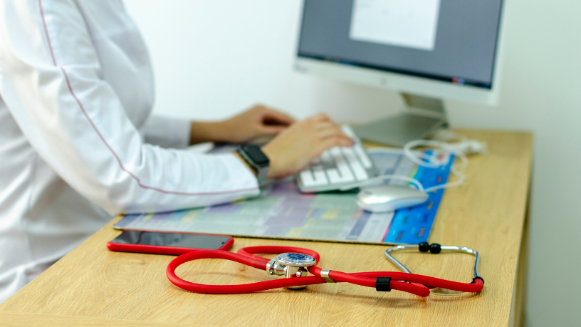 Saúde digital no SUS: como alianças estratégicas podem transformar serviços inteligentes no Brasil